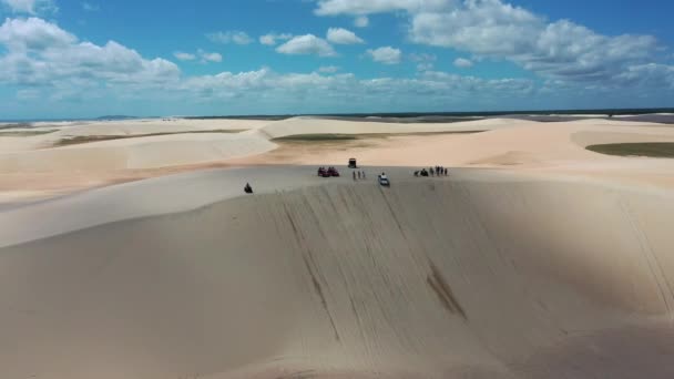 Vista Tropical Dunas Areia Jericoacoara Ceará Brasil Cena Carros Vista — Vídeo de Stock