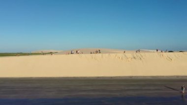 Duygu Yolu, Jericoacoara, Ceara, Brezilya. Çöl sahnesi. Duygular Yolu, Jericoacoara, Ceara, Brezilya. Çöl sahnesi. Duygular Yolu, Jericoacoara, Ceara, Brezilya. Kum tepelerinin çöl manzarası.