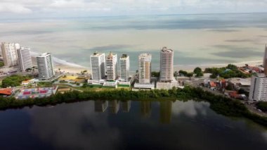 Sao Luis City, Maranhao, Brezilya 'da göl manzarası. Cityscape view Sao Luis City, Maranhao, Brezilya' da göl manzarası. Cityscape view Sao Luis City, Maranhao, Brezilya 'da göl manzarası..