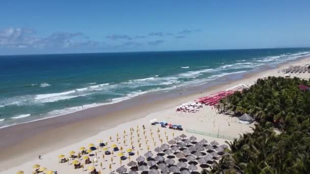 Vista Del Paisaje Marino Las Sombrillas Playa Ciudad Fortaleza Ceara — Vídeos de Stock