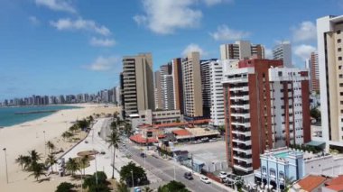 Brezilya, Ceara, Fortaleza şehrindeki sahil manzarası. Plaj manzaralı şehir manzarası. Fortaleza City, Ceara, Brezilya 'daki sahil manzarası. Plaj manzaralı şehir manzarası. Fortaleza City, Ceara, Brezilya 'daki sahil manzarası. Plaj manzaralı şehir manzarası.