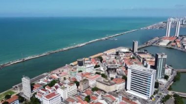 Brezilya, Pernambuco Recife sahil şehrinin metropol manzarası. Marco Zero 'nun ünlü kare manzarası. Recife kıyı şehri Metropole manzaralı, Pernambuco, Brezilya. Marco Zero 'nun ünlü kare manzarası. Recife sahil şehrinin metropol manzarası. Marco Zero ünlü meydan.