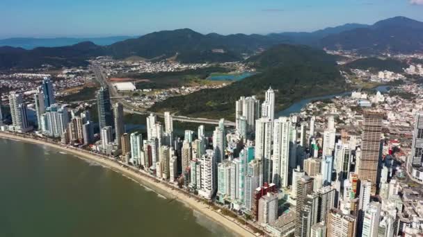 Santa Catarina Brezilya Daki Balneario Camboriu Binalarının Sahil Şehri Manzarası — Stok video