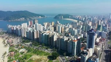 Sao Vicente şehri Sao Paulo, Brezilya kıyı şeridi manzaralı. Sao Vicente şehri Sao Paulo kıyı şeridi manzaralı. Sahildeki sahil manzarası. Sao Vicente şehrinin sahil manzarası. Sahildeki sahil manzarası..