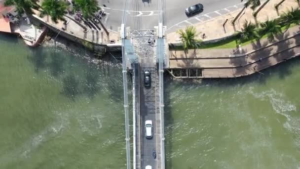 Forgalom Van Öbölvíz Feletti Hídon Sao Vicente Viaduktban Brazíliában Közlekedés — Stock videók