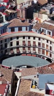 Valencia 'da Valenciana İspanya' nın Comunidad meydanında. Eski Şehir Manzarası. Şehir merkezinde. Valencia, Valenciana İspanya 'da. Turia Gardens 'ın silüeti. Güzel Şehir Manzarası.