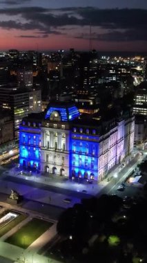 Buenos Aires Arjantin 'de Buenos Aires Skyline. Sunset City Peyzajı. Günbatımı Şehir Manzarası. Aydınlatılmış Bina. Buenos Aires Arjantin 'de Buenos Aires Skyline. Yüksek Binalar Manzarası.