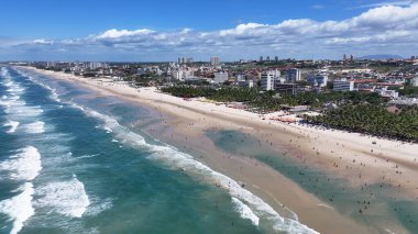 Ceara Brezilya 'daki Fortaleza' da Gelecek Plajı. Sahil Skyline. Şehir merkezinde. Modern Highrise Binaları. Ceara Brezilya 'daki Fortaleza' da Gelecek Plajı. Göz kamaştırıcı manzara. Brezilya Kuzeydoğu.