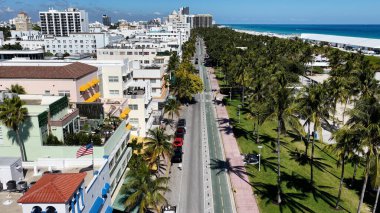 Miami Beach Skyline, Florida 'daki Miami Beach' te. Çarpıcı şehir manzarası. Plaj manzarası. Highrise Binaları. Florida 'daki Miami Beach Skyline. Doğa Arkaplanı.
