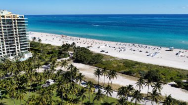 Miami Beach Skyline, Florida 'daki Miami Beach' te. Plaj manzarası. Şehir merkezinde. Seyahat güzergahı. Florida 'daki Miami Beach Skyline. Doğa Deniz Burnu.