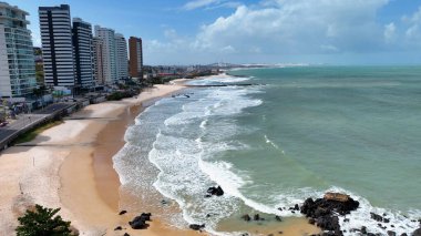 Natal Rio Grande Do Norte Brazil 'deki plaj manzarası. Büyüleyici Tropikal Sahne Sahnesi Yukarıdan Görünüyor. Terk edilmiş Skyline Sezon Arzusu. Liman Kıyısı Mevsimi. Natal Rio Grande do Norte.