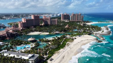Bahamalar Nassau 'da, Bahamalar' da, Bahamalar 'da. Resort Peyzaj. Plaj manzarası. Karayip silueti. Bahama Skyline New Providence Bahama 'da. Doğa Sahnesi.