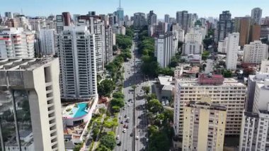 Sao Paulo Brezilya 'da 23Rd Bulvarı. Highrise Binaları. Şehir merkezinde. Freeway Yolu. Sao Paulo Brezilya 'da 23Rd Bulvarı. Güzel şehir manzarası. Sao Paulo Brezilya.