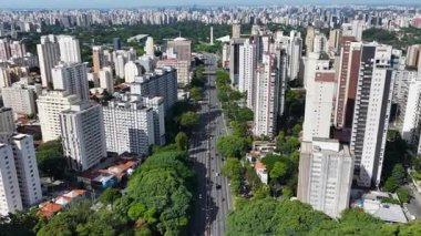 Sao Paulo Brezilya 'da 23Rd Bulvarı. Highrise Binaları. Şehir merkezinde. Freeway Yolu. Sao Paulo Brezilya 'da 23Rd Bulvarı. Güzel şehir manzarası. Sao Paulo Brezilya.