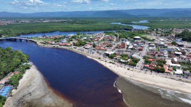 Itanhaem Skyline Sao Paulo Brezilya 'daki Itanhaem' de. Sahil Skyline. Coast City Peyzajı. Yaz Gezisi. Itanhaem Skyline Sao Paulo Brezilya 'daki Itanhaem' de. Tropikal Manzara.