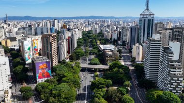 Sao Paulo Skyline Sao Paulo Brezilya 'da. Highrise Binaları. Şehir merkezinde. Freeway Yolu. Sao Paulo Skyline Brezilya 'da. Güzel şehir manzarası. Megalopolis Şehir Manzarası.