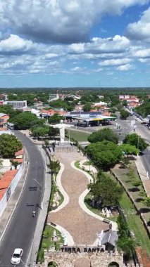 Piaui Brezilya 'daki Parnaiba' da Kurtarıcı İsa. Kilise manzarası. Din geçmişi. Seyahat güzergahı. Piaui Brezilya 'daki Parnaiba' da Kurtarıcı İsa. Terra Santa Meydanı.