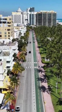 Miami Beach Skyline, Florida 'daki Miami Beach' te. Çarpıcı şehir manzarası. Plaj manzarası. Highrise Binaları. Florida 'daki Miami Beach Skyline. Doğa Arkaplanı.
