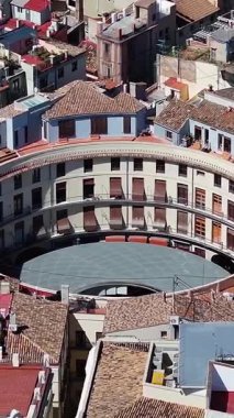 Valencia 'da Valenciana İspanya' nın Comunidad meydanında. Eski Şehir Manzarası. Şehir merkezinde. Valencia, Valenciana İspanya 'da. Turia Gardens 'ın silüeti. Güzel Şehir Manzarası.