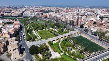 Valence Community İspanya 'da Valencia Skyline' da. Ortaçağ Binaları Sahnesi. Şehir merkezindeki şehir manzarası. Valence Community İspanya 'da Valencia. Kültür Mirası Skyline. Şehir Sahnesi.