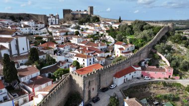 Leiria Portekiz 'deki Obidos' ta Obidos Skyline. Old Town Skyline 'da. Ortaçağ Köyü. Güzel şehir manzarası. Leiria Portekiz 'deki Obidos' ta Obidos Skyline. Kültür Geçmişi.
