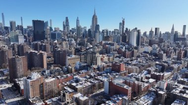 New York 'un merkezinde, New York' ta, Manhattan 'da. Highrise Binaları Sahnesi. Güzel şehir manzarası. New York 'un merkezinde, New York' ta. Kış Manzarası.