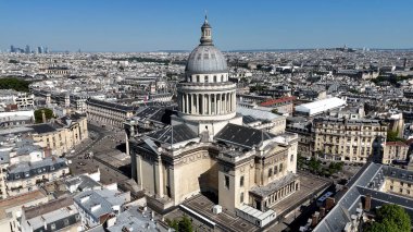 Fransa 'nın Paris' teki Pantheon 'u. Geniş Şehir Yayılmasına Bakan Tarihi Gökdelen. Altyapı Skyline Panoramic City View Awesome. Altyapı Şehir Manzarası. Fransa ile Paris.