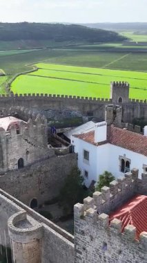 Leiria Portekiz 'deki Obidos' ta Obidos Skyline. Old Town Skyline 'da. Ortaçağ Köyü. Güzel şehir manzarası. Leiria Portekiz 'deki Obidos' ta Obidos Skyline. Kültür Geçmişi.