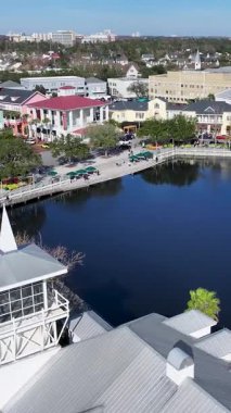 Florida Birleşik Devletleri 'nde Skyline' ı kutluyoruz. Lakeside Parkı. Front Caddesi Manzarası. Florida Birleşik Devletleri 'nde kutlama. Şehir merkezinde. Eğlence Mekânı. Florida Kutlaması.