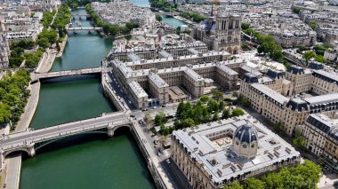 Paris 'teki Paris Skyline Fransa Adası' nda. Fransa 'nın Paris başkenti Avrupa' nın havadan görünüşü. Endüstriyel Peyzaj Ticari Binası Güzel. Endüstriyel kasaba. Paris Fransa Adası.
