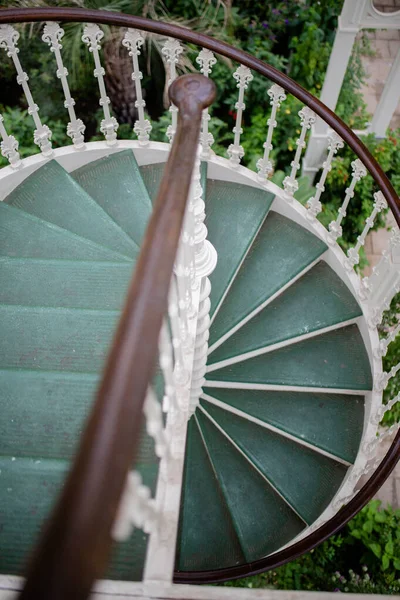 Inside the Kew Garden Palm House-Built 1844-Steps of Spiral Staircase — Stockfoto