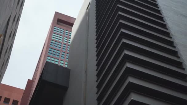 Vue à angle bas des bâtiments hauts de Mexico — Video