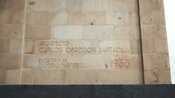 Architect Carlos Obregon Santacilia and the Sculptures by Oliverio Martinez 1938 — Vídeo de Stock