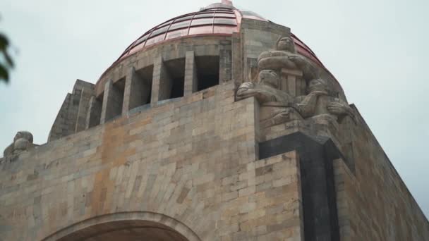 Top van het Monument voor de Revolutie vanuit Mexico-Stad Achter een Boom — Stockvideo