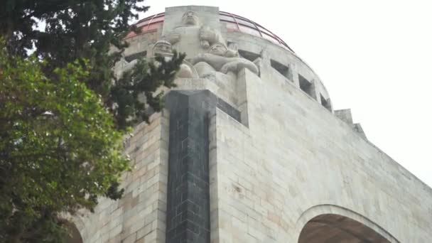 Top of the Monument to the Revolution from Mexico City Behind a Tree — Αρχείο Βίντεο