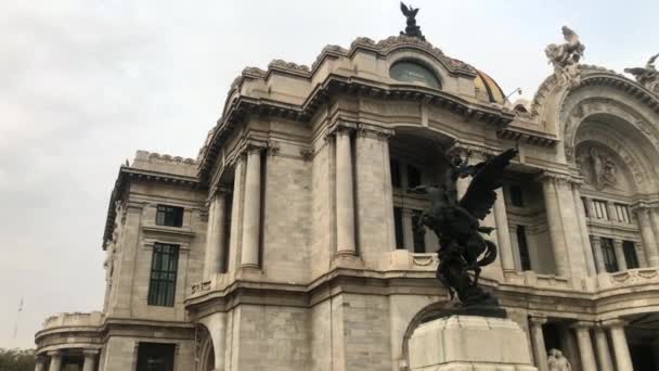 Palace of Fine Arts och pegasus staty från Mexico City — Stockvideo