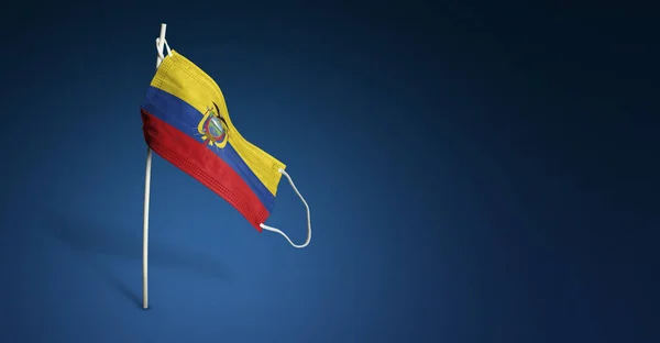 Ecuador Mask Mörkblå Bakgrund Viftar Med Ecuadors Flagga Målad Medicinsk — Stockfoto