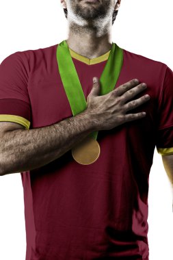 Altın madalya kutluyor atlet