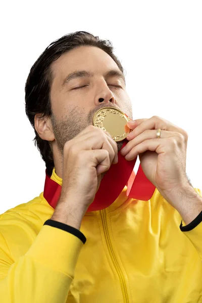 Athlète Masculin Souriant Après Avoir Remporté Une Médaille Dans Fond — Photo