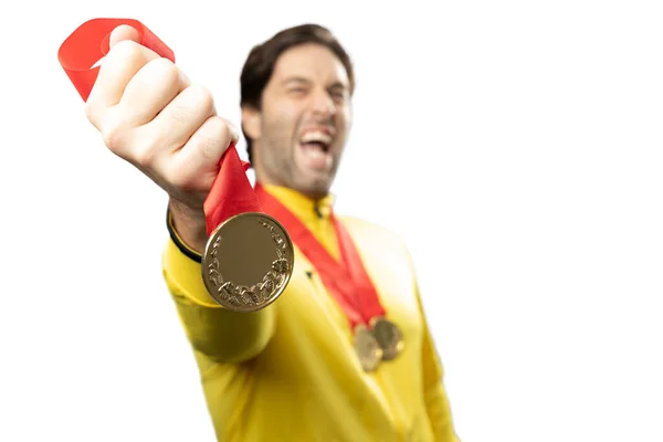 Atleta Masculino Sorrindo Depois Ganhar Uma Medalha Ouro Fundo Branco — Fotografia de Stock