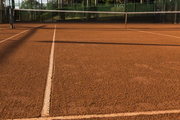 Terrain de tennis en argile (saleté) . — Photo