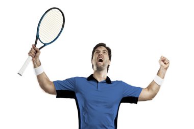 Mavi bir gömlek ile tenis oyuncusu.