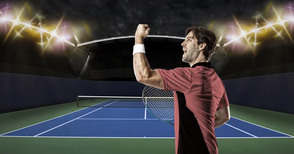 ピンクのシャツ、テニス選手. — ストック写真