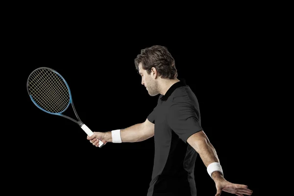 Jugador de tenis con camisa negra . — Foto de Stock