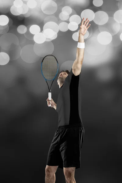 Jugador de tenis con camisa negra . — Foto de Stock