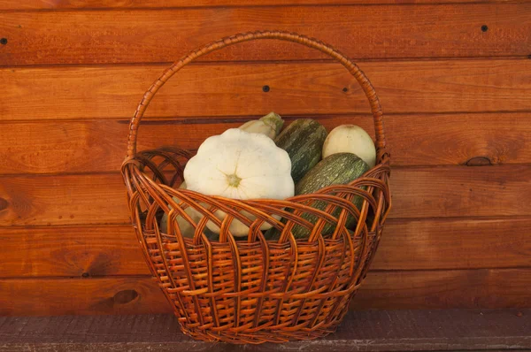 Natyurmord garden on a background of a wooden wall — Stock Photo, Image