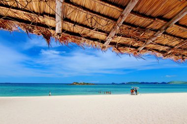 Koh Samaesarn - Luk Lom Beach clipart