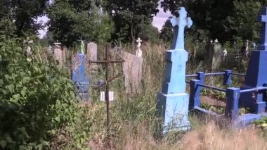 Sovyet mezarlık eski mezarlar
