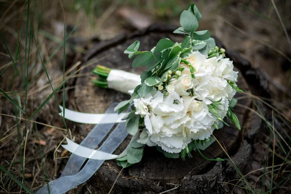 Bouquet de mariage, fleurs, roses, beau bouquet — Photo