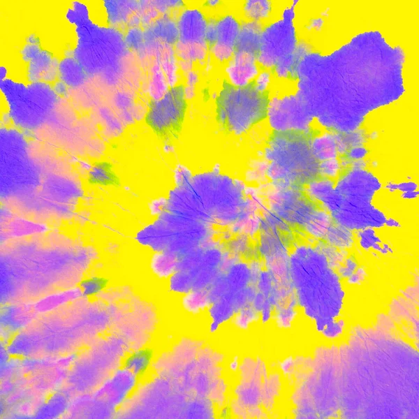 Mavi kravatlı boya sarmalı. Renkli Batik Deseni. 